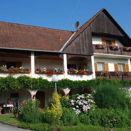 Gaestehaus Der Gamser Winzerstube 3*