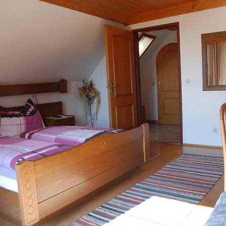 Der Gamser Winzerstube Gasthof 3*