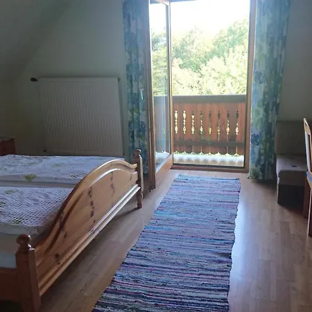 Penzion Gaestehaus Der Gamser Winzerstube 3*