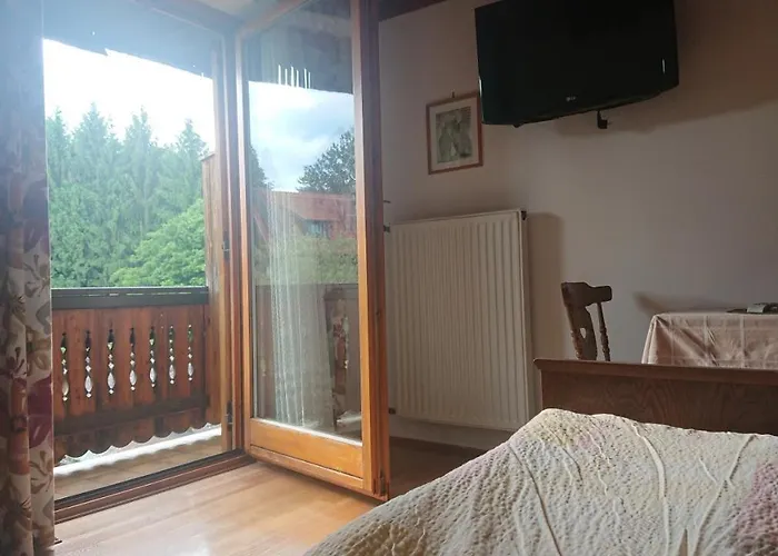 Penzion Gaestehaus Der Gamser Winzerstube 3*